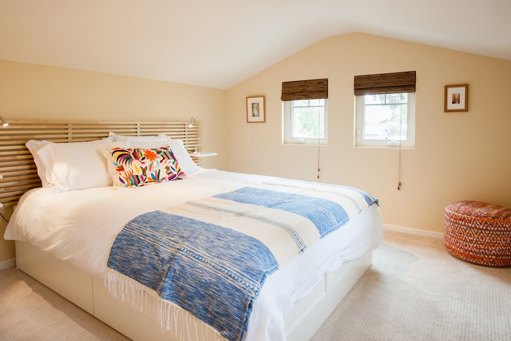Very Comfortable Queen bed with 1800 thread count sheets. You won't want to get our to bed in the morning, I promise!