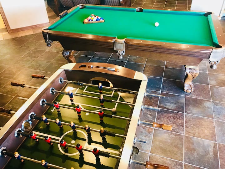 Hottub-black Canyon Natl Park-foosball-pool Table - Colorado