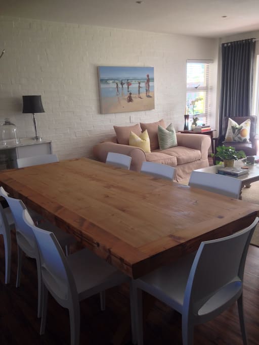 Dining room & lounge