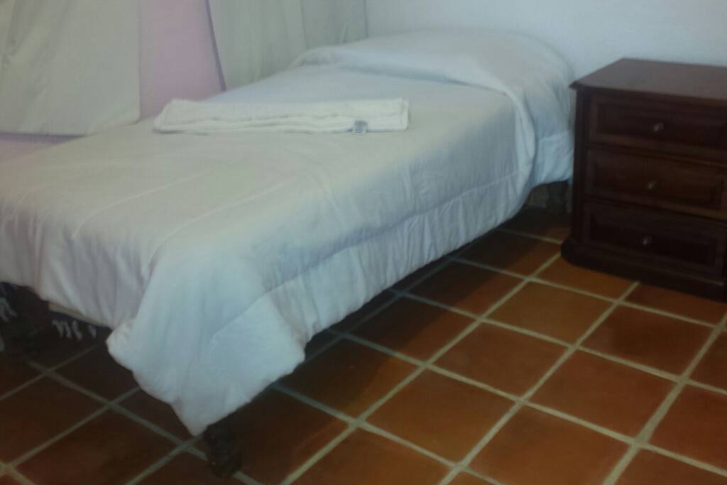 Recámara con cama Individual