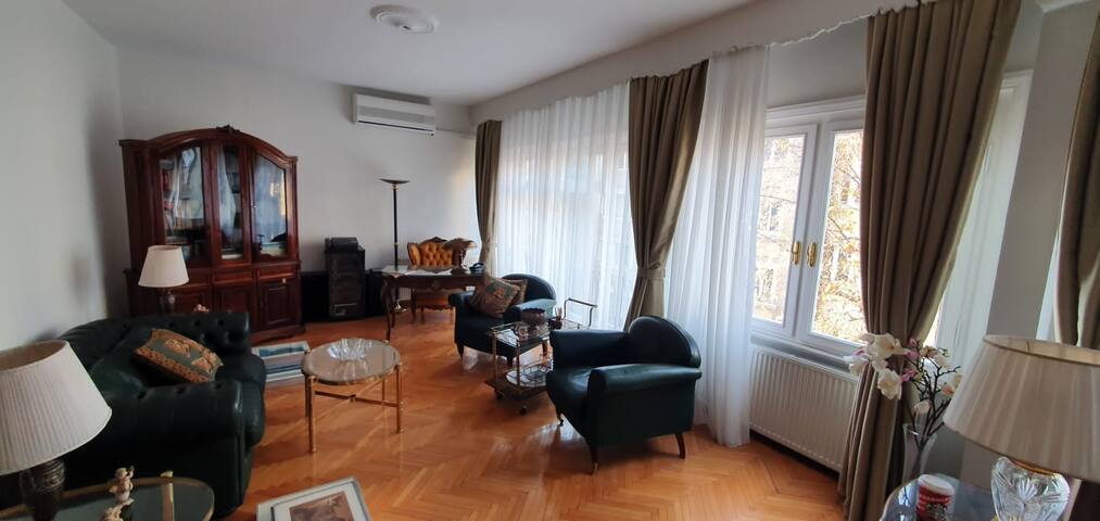 Sunny apartment next to Nisantasi City’s mall gallery image 5