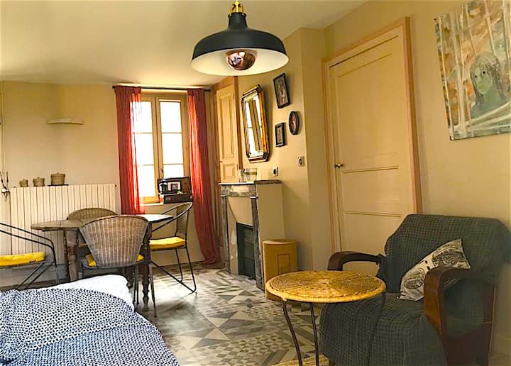 La Cour Pavée, Gîte *** - Auvergne