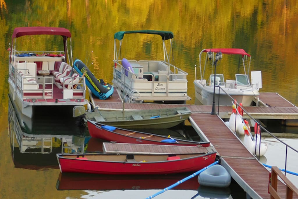 Our boats and canoes are located right on Lake Chatuge in Hiawasee Georgia.
