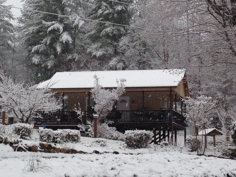 Snuggle in our cozy cabin!