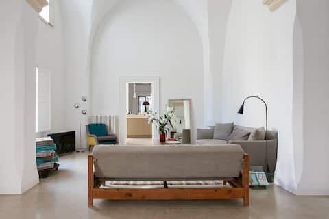 Annuncio Airbnb popolare: Palazzo La Corte with courtyard and vast terraces a Nardò