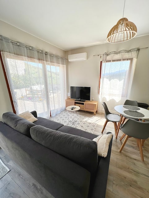 Very nice mini villa with mountain views