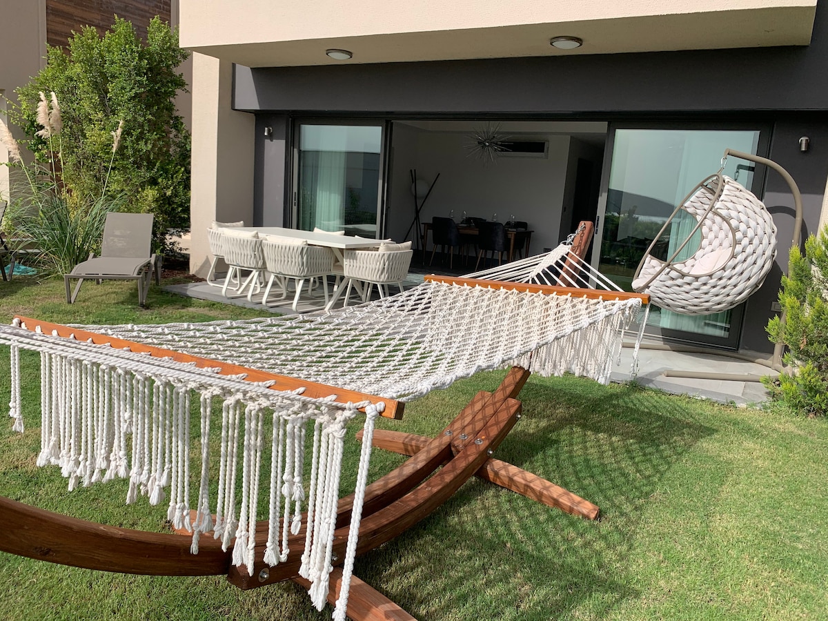 Bodrum English Walton's Home