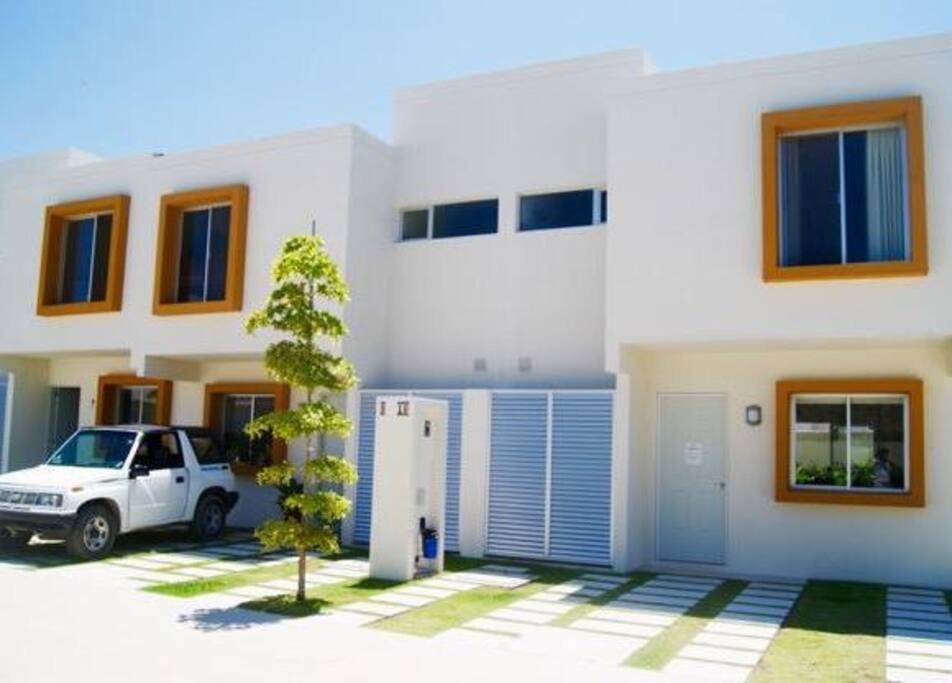 Fachada/Front