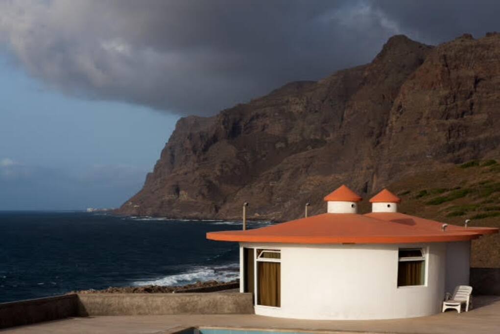 The landscape of St. Antao can not be missed from Questel Bronq. Guests can witness the amazing scene of a sundown on the ocean and behind the mountains.