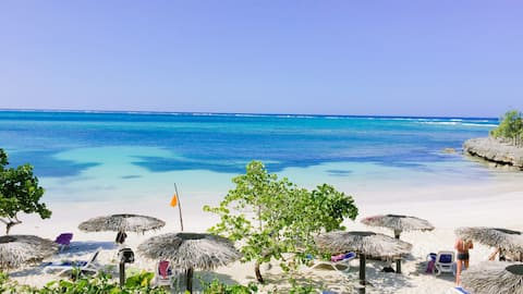 "HOSTAL AGUADA" (WIFI) "Warmth to Remember"