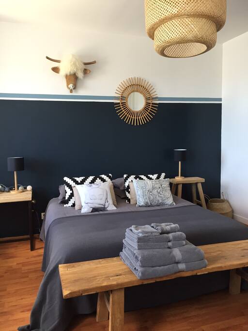 Chambre parentale 2 fenêtres face mer