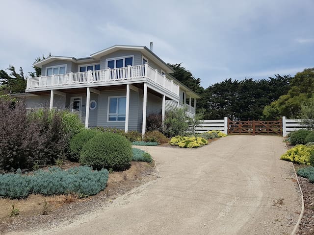 Tullynear – Flinders Beach House