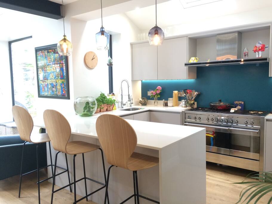 Breakfast bar seating