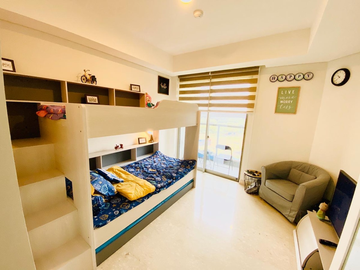 مكان مريح مع سرير بطابقين