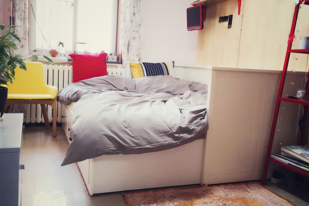 臥室(bedroom)——160*200床(床IKEA;臥具:IKEA/MUJI)