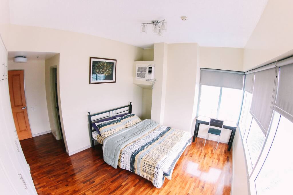 Master bedroom - King