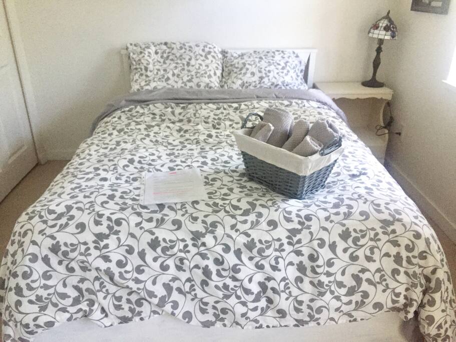 Double bed suitable for 2