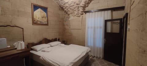 A journey in the galaxy of stone, (with private bathroom)