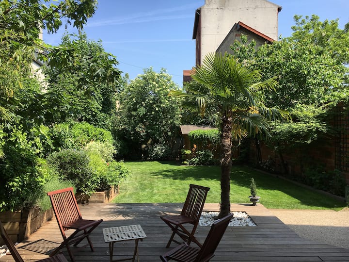 Schönes Haus mit Garten, 11 Minuten vom Zentrum von Paris