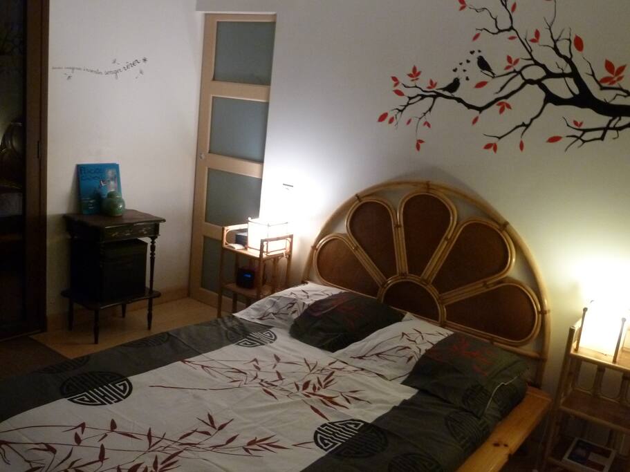 Votre chambre / Your room