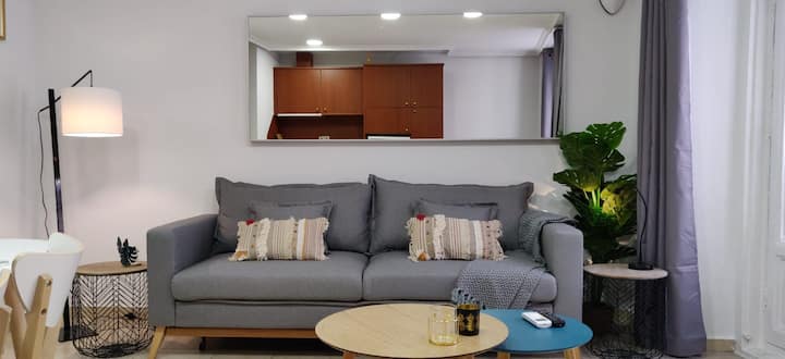 I. Apt. On Gran Vía Perfect For Couples! - Madrid