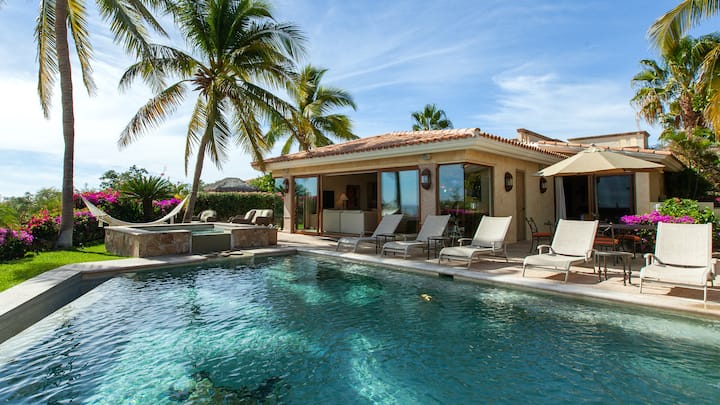 Los Cabos Luxury Villas & Vacation Rentals | Airbnb Luxe | Luxury Retreats