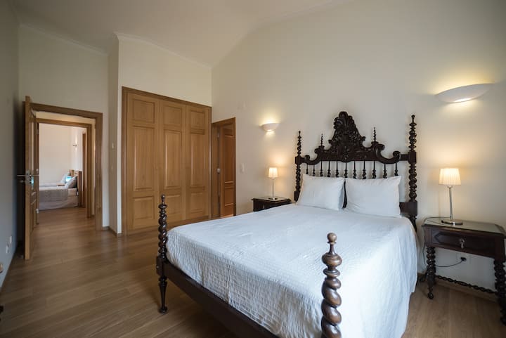 Spavaća soba 3, spavaća soba s bračnim krevetom, 1. kat, bračni krevet (160x200)