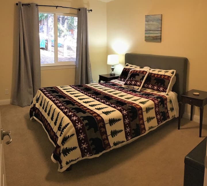 Queenslaapkamer 2e verdieping