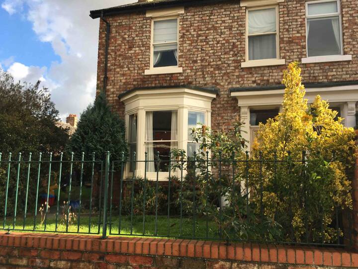 Victorian House Double Room