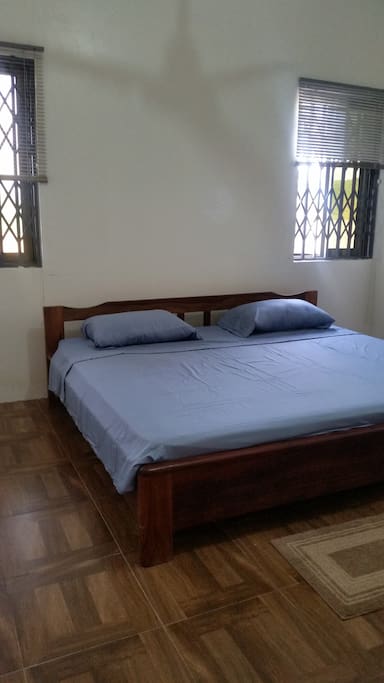 King size bed