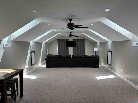 Top Airbnb: Huge Luxury Vacation Home w/access to Stoney Farms in Panguitch