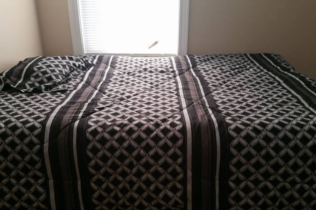 Bedroom Queen or King beds