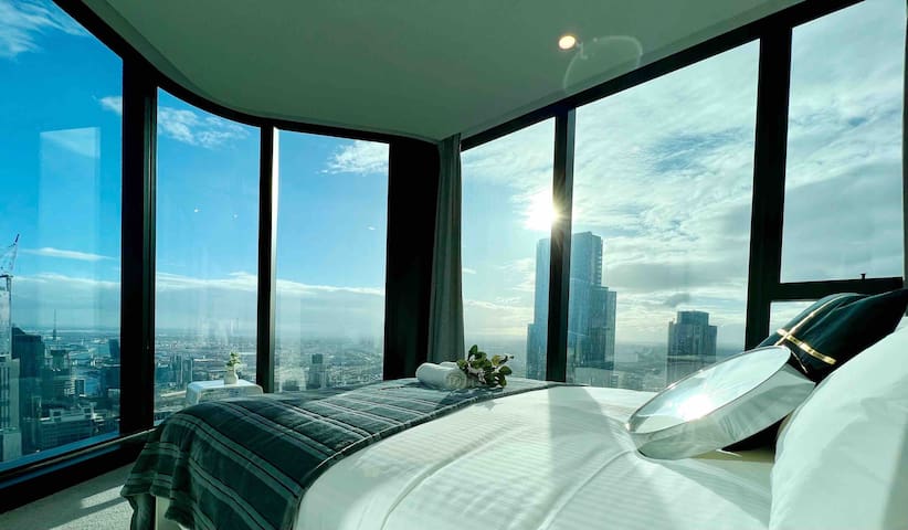 Top of CBD, Premier Location, Great Strategy View