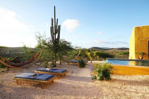 Landhuis Klein Santa Martha Garden Room