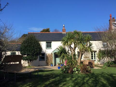 Beautiful large coastal cottage