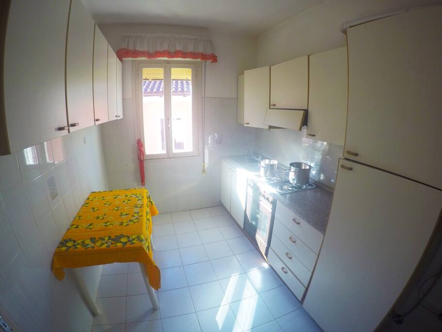cucina con angolo cottura