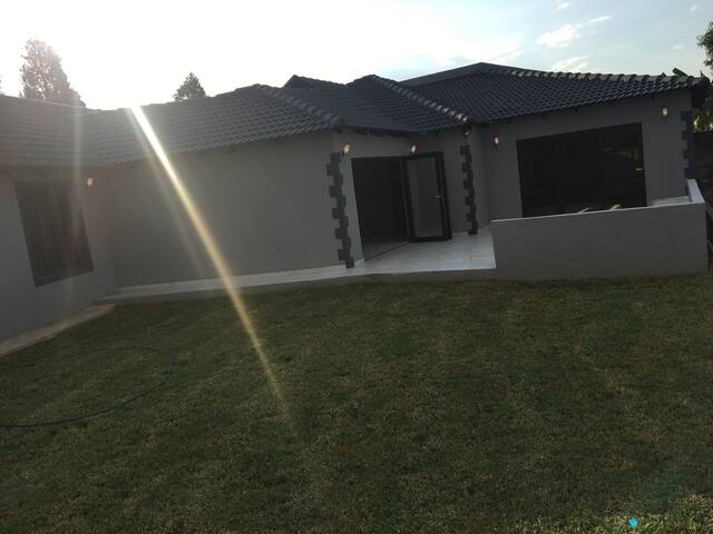 Airbnb Allen S Nek Vacation Rentals Places To Stay Gauteng South Africa