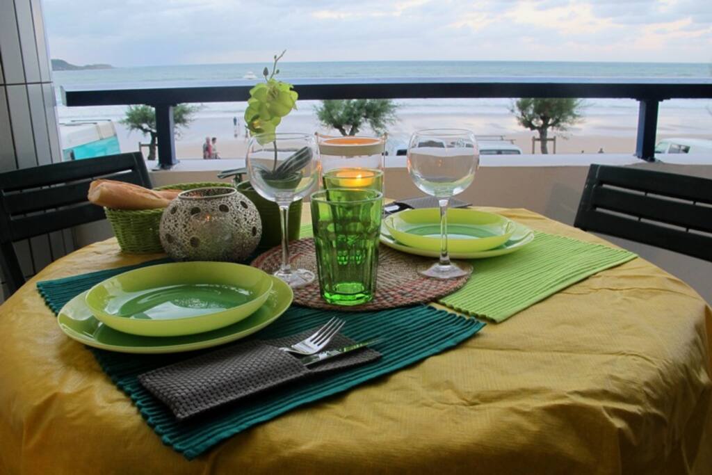 buen menu y buena compañia, las vistas son magnificas.