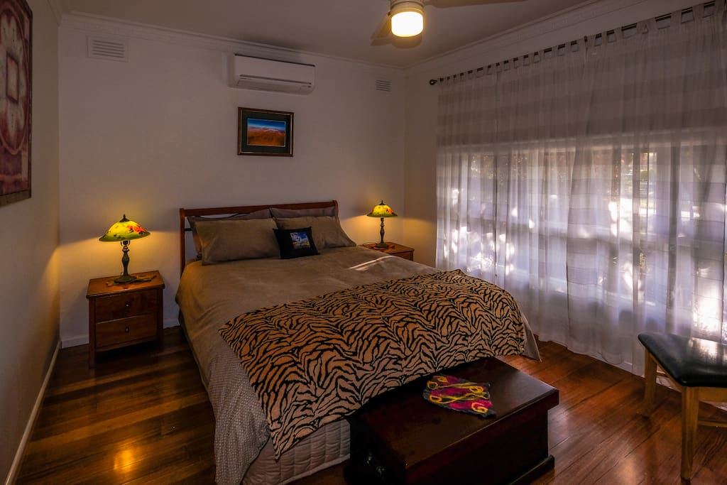 Guest bedroom