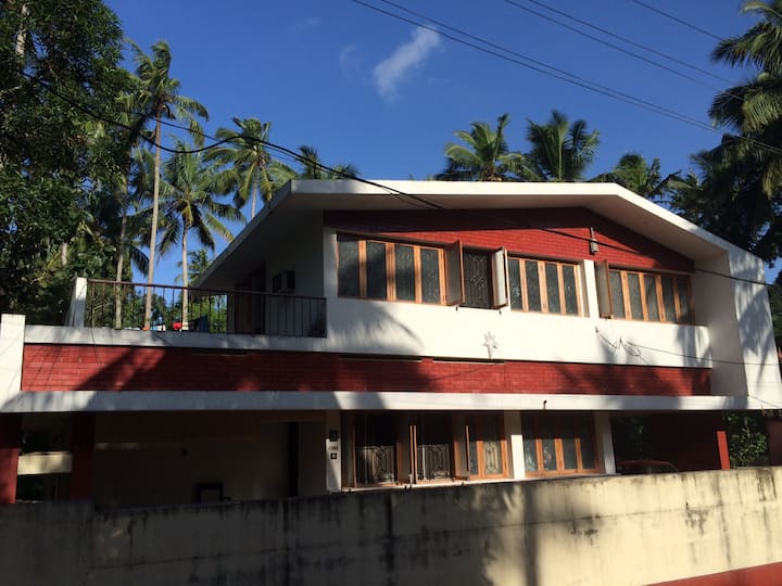 Ideal Getaway for singles & families