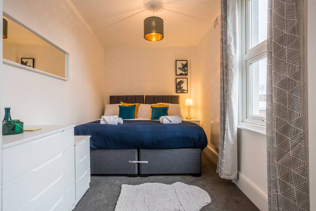 Luxury King Size Bed