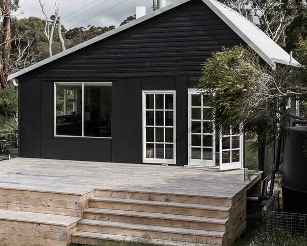 Sea Dragon Shacks- beachfront gallery image 2