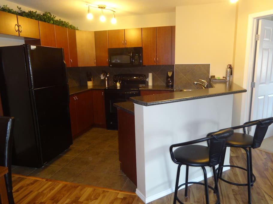 Kitchen with breakfast bar