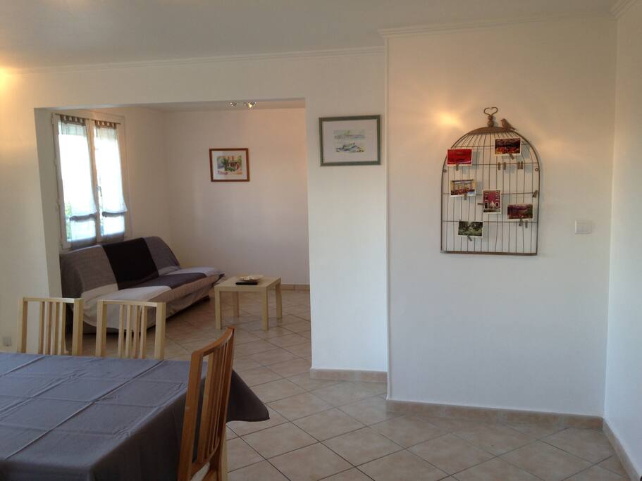 SALON SALLE A MANGER