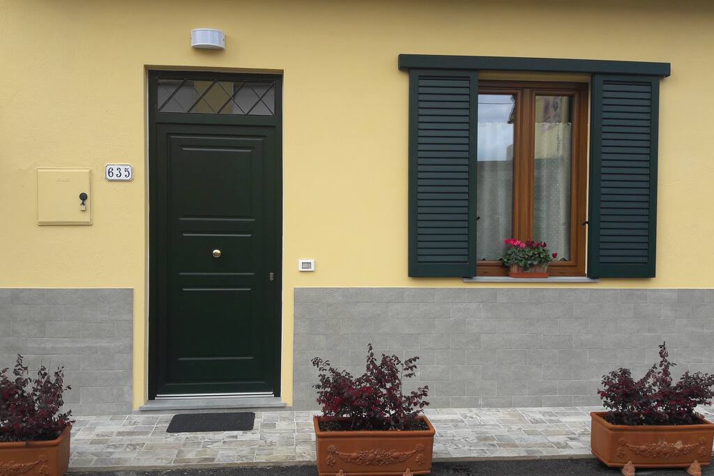 Facciata e ingresso Affittacamere San Vito
