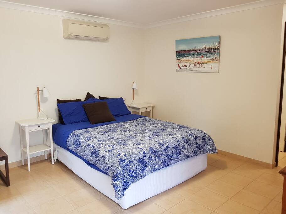 Very comfortable queen size bed