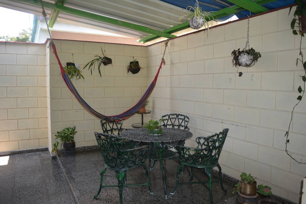 Esta es la terraza donde podrán disfrutar de deliciosos desayunos,coctelerias,cenas,y otros.