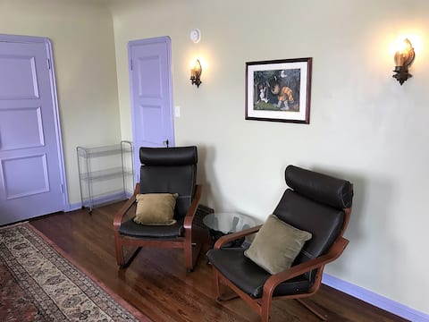 Successful Airbnb property: Suite Museum Row & The Grove in Mid Wilshire