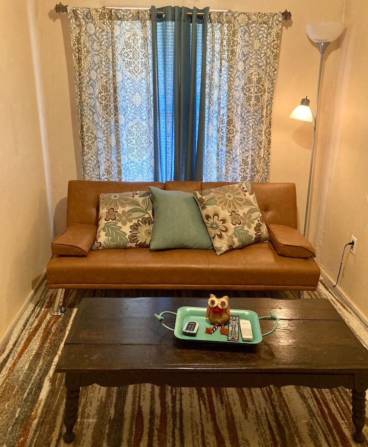 Suite In Mcallen Comfortable Private Entry - McAllen, TX