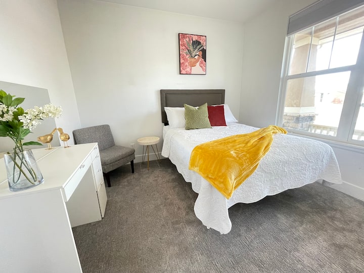 საძინებელი 4